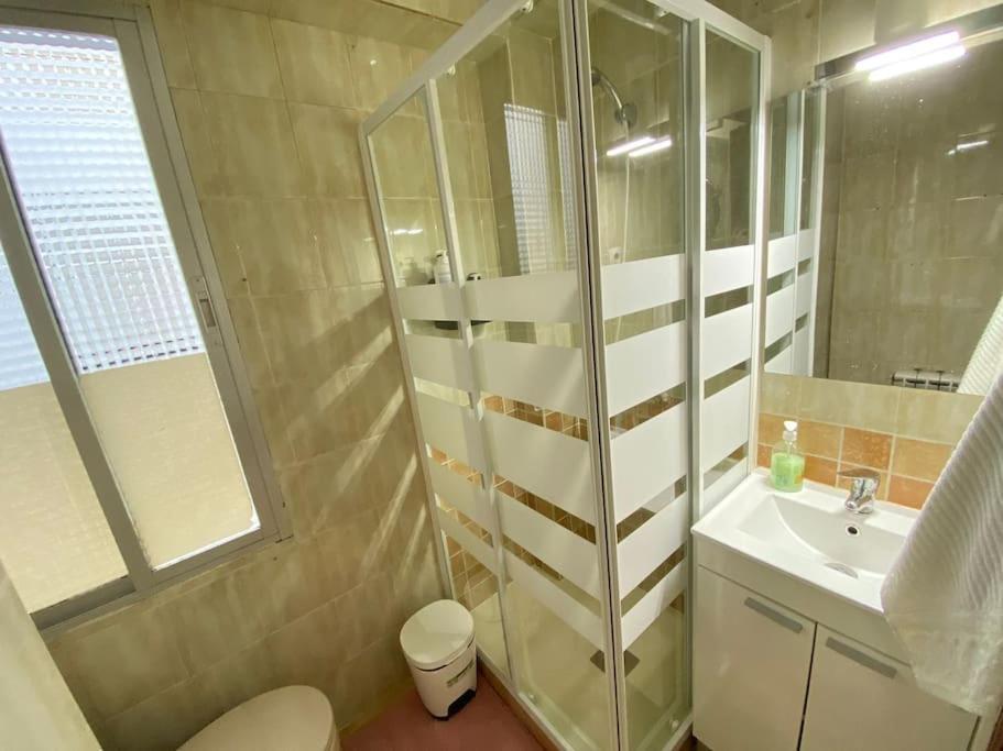 Habitacion Interior En مدريد المظهر الخارجي الصورة